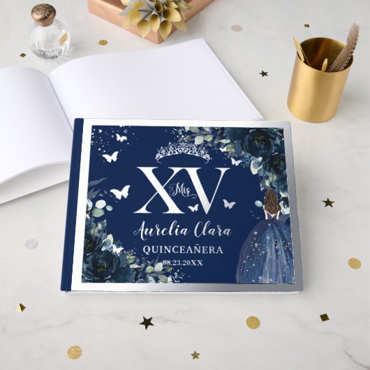 Navy Blue Floral Quinceañera Quince 15 Silver Gästebuch (Vorderseite offen)