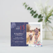 Navy Blue Floral Wedding Foto Save the Date Ankündigungspostkarte (Stehend Vorderseite)