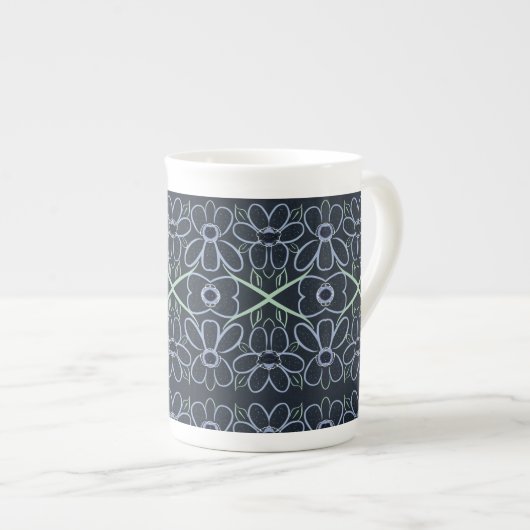 Navy Blue Flower China Tasse (Vorderseite Rechts)
