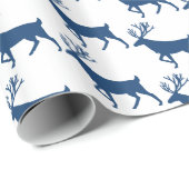 Navy Blue Forest Stag Reindeer White Geschenkpapier (Rolleneckpunkt)