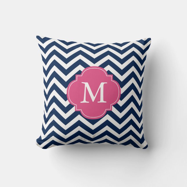 Navy Blue Fuschia Zigzag Muster Monogram Kissen (Vorderseite)