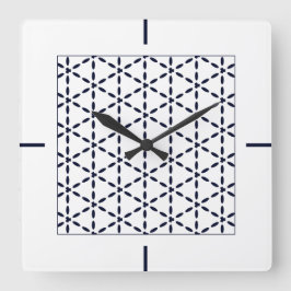Navy Blue Geometric Pattern on White Quadratische Wanduhr