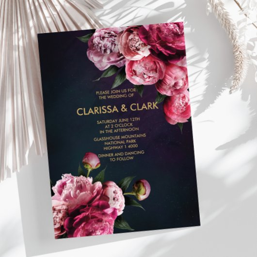 Navy Blue & Gold mit romantischen Peongs Einladung