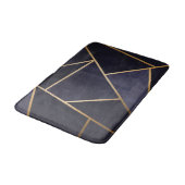 Navy Blue Gold Triangle Geometric Elegany Class Badematte (Schrägansicht)