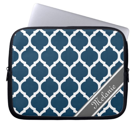 Navy Blue & Gray Lattice Individuelle Name Laptopschutzhülle (Vorderseite)