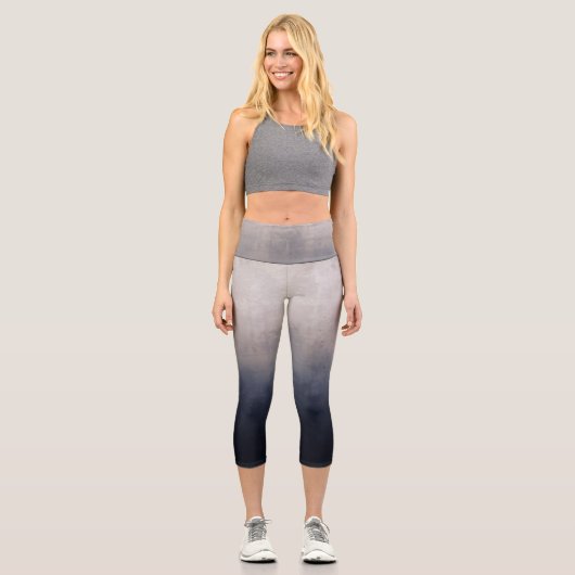 Navy Blue Gray Whitel rustic ombre Capri Leggings (Vorderseite)
