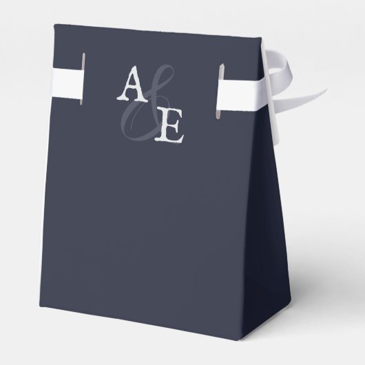Navy Blue Minimalistisch Monogram Wedding Geschenkschachtel (Rückseite)