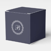 Navy Blue mit White Laurel Wreath mit Monogram Geschenkschachtel (Vorderseite)