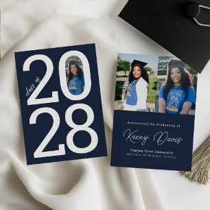 Navy Blue Modern Class Year & Foto Abschluss Ankündigung