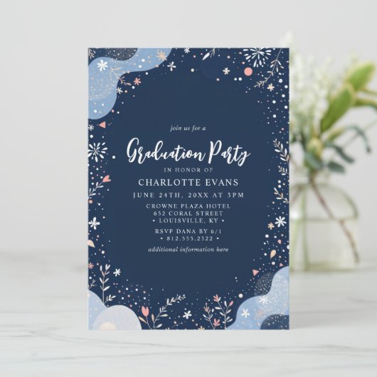 Navy Blue Modern Floral Confetti Abschluss Einladung (Stehend Vorderseite)