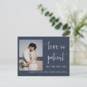 Navy Blue Modern Minimal Script Foto Elopement Postkarte (Stehend Vorderseite)