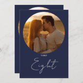 Navy Blue Modern Minimalistisch Script Tischnummer (Vorne/Hinten)