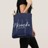 Navy Blue Modern Script Personalisiert Bridesmaier Tasche (Von Nahem)