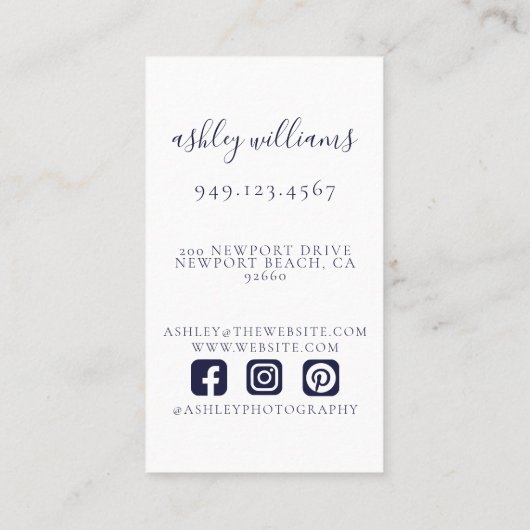 Navy Blue Monogram Beruflich Floral Wappen Visitenkarte (Rückseite)