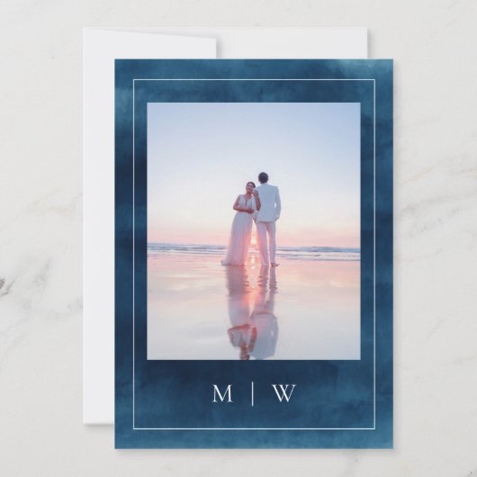 Navy Blue Monogram & Border Elegantes Foto Save The Date (Rückseite)