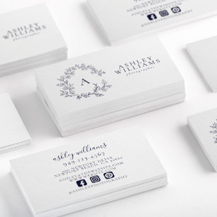 Navy Blue Monogram Floral Wappen Beruflich Visitenkarte