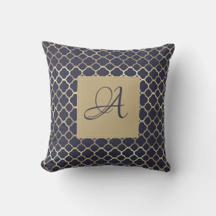 Navy Blue Monogram Quatrefolie Newlyweds Wedding Kissen