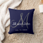 Navy Blue Monogram Wedding Keepsake Throw Pillow Kissen (Decke)