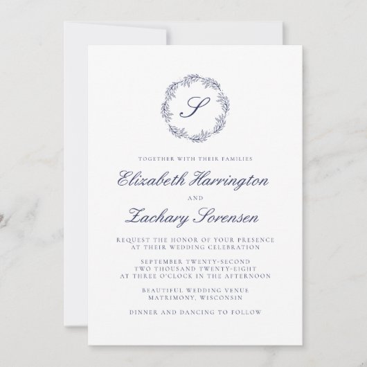 Navy Blue Monogram Wreath Script Wedding Einladung (Vorderseite)