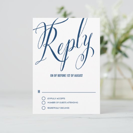 Navy Blue Mr. & Mrs. Elegant Script Wedding RSVP I (Stehend Vorderseite)