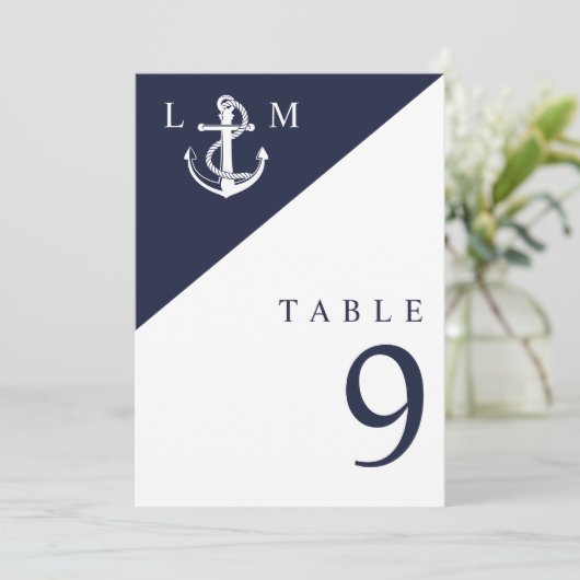 Navy Blue Nautical Monogram Wedding Tischnummer (Stehend Vorderseite)