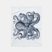 Navy Blue Octopus Illustration von Ernst Haeckel Fleecedecke (Vorderseite)