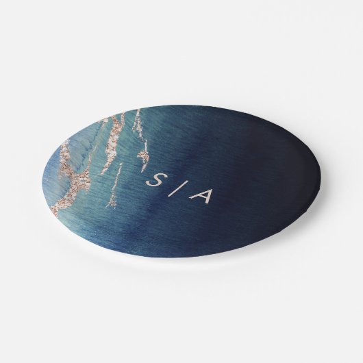 Navy Blue Ombre Agate & Rose Gold Wedding Monogram Pappteller (Schrägansicht)