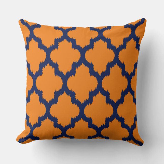 Navy Blue & Orange Quatrefolie Ikat Muster Kissen (Vorderseite)
