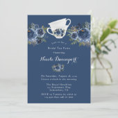 Navy Blue Peony Wedding Bridal Tee Party Einladung (Stehend Vorderseite)