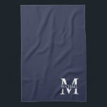 Navy Blue Personalisiert Monogram und Name Geschirrtuch<br><div class="desc">Personalisierte Monogramm- und Namensgeschenke mit personalisiertem, weißem Monogramm im klassischen Serif-Schriftart-Stil mit einem Namenskasten in der Mitte des Monogramms auf marinebasischem Hintergrund.</div>