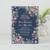 Navy Blue Pink Blume Swirl Blumenmuster Brautparty Einladung (Stehend Vorderseite)