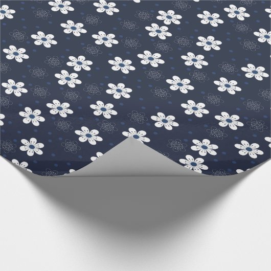 Navy Blue Pretty Floral Pattern Geschenkpapier (Ecke)