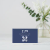 Navy Blue QR Code Monogram Minimalistisch Visitenkarte (Stehend Vorderseite)