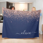 Navy Blue Rose Gold Blush Pink Glitzer Monogram Fleecedecke<br><div class="desc">Navy Blue und Rose Gold - Blush Pink Sparkle Glitzer Script Monogram Name und Initial Fleece Blanket. Das macht den perfekten 16 Geburtstag,  Hochzeit,  Brautparty,  Jubiläum,  Babydusche oder Junggeselinnen-Abschied Geschenk für jemanden,  der Lieben glamourösen Luxus und schicke Stile.</div>