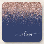Navy Blue Rose Gold Blush Pink Glitzer Monogram Getränkeuntersetzer<br><div class="desc">Navy Blue und Rose Gold Blush Pink Glitzer Script Monogram Name Paper Untersetzer. Dies macht den perfekten Abschluss,  Geburtstag,  Hochzeit,  Brautparty,  Jubiläum,  Babydusche oder Junggeselinnen-Abschied Geschenk für jemanden,  die Lieben glamourösen Luxus und schicke Stile.</div>