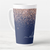 Navy Blue Rose Gold Blush Pink Glitzer Monogram Milchtasse (Linke Ecke)