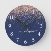Navy Blue Rose Gold Blush Pink Glitzer Monogram Runde Wanduhr (Vorderseite)