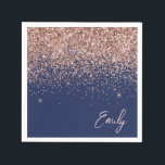 Navy Blue Rose Gold Blush Pink Glitzer Monogram Serviette<br><div class="desc">Navy Blau und Rose Gold - Blush Pink Sparkle Glitzer Monogram Name und Initial Paper Party Napkins. Das macht den perfekten 16 Geburtstag,  Hochzeit,  Brautparty,  Jubiläum,  Babydusche oder Junggeselinnen-Abschied Geschenk für jemanden,  der Lieben glamourösen Luxus und schicke Stile.</div>