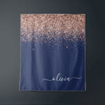 Navy Blue Rose Gold Blush Pink Glitzer Monogram Wandteppich<br><div class="desc">Navy Blue and Rose Gold - Blush Pink Sparkle Glitzer Script Monogram Name and Initial Tapestry. Das macht den perfekten 16 Geburtstag,  Hochzeit,  Brautparty,  Jubiläum,  Babydusche oder Junggeselinnen-Abschied Geschenk für jemanden,  der Lieben glamourösen Luxus und schicke Stile.</div>