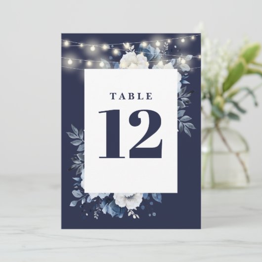 Navy Blue Rustic String Lights Floral Tischnummer (Stehend Vorderseite)