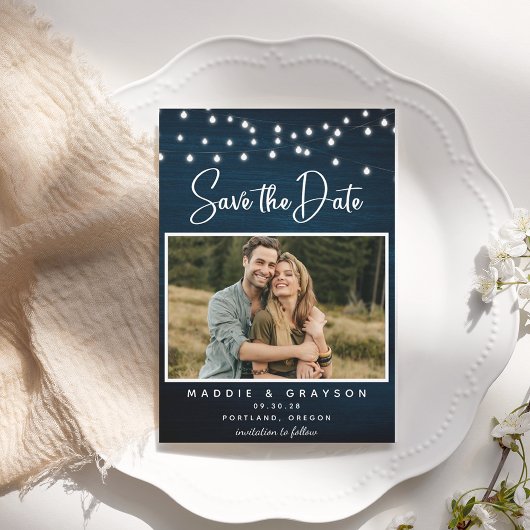 Navy Blue Rustic Wood Foto Lights Save the Date Einladung