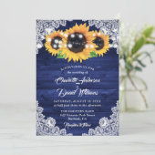 Navy Blue Rustic Wood Lace Sunflower Wedding Einladung (Stehend Vorderseite)