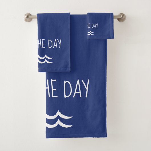 Navy Blue Seas the Day Waves Nautic Badhandtuch Set (Insitu)