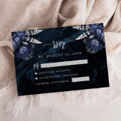 Navy Blue Silver Floral Agate Script Wedding RSVP Begleitkarte
