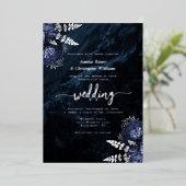 Navy Blue Silver Floral Elegant Wedding Folieneinladung (Stehend vorne)
