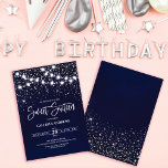 Navy Blue Silver Glitzer Glitzern Lights Sweet 16 Einladung<br><div class="desc">Diese majestätische und glamouröse 16 . Geburtstag Geburtstagsfeier ist perfekt für die Girl. Es zeigt leuchtende helle Stränge auf Imitaten gedruckt silberne funkelnd Glitzer Konfetti auf einem marineblauen abstrakten Hintergrund inspiriert von Sternen in der Nacht Himmel. Es ist hübsch, elegant, modern, trendig und cool, das perfekte Design für den besonderen...</div>