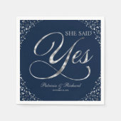 Navy Blue Silver sagte sie Yes Engagement Party Serviette (Vorderseite)