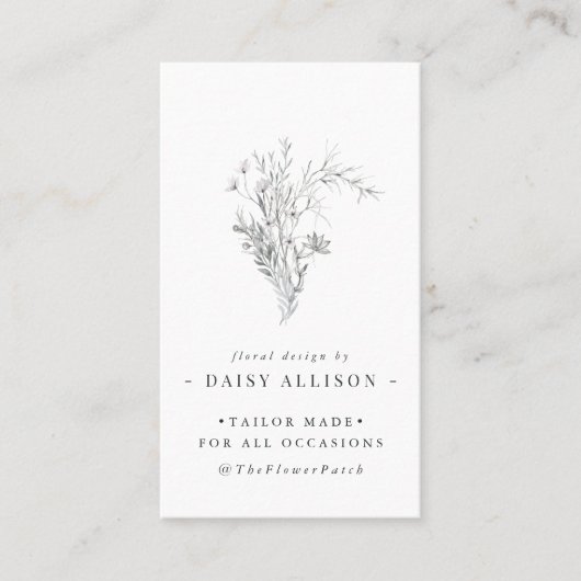 Navy Blue Sketched Florals | Modernes Minimal Visitenkarte (Vorderseite)