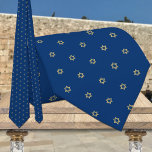 Navy Blue & Small Gold Star von David Krawatte<br><div class="desc">Ein marineblauer Stern mit David-Nacken-Krawatte und einem goldenen Stern vor einem massiven marineblauen Hintergrund.</div>