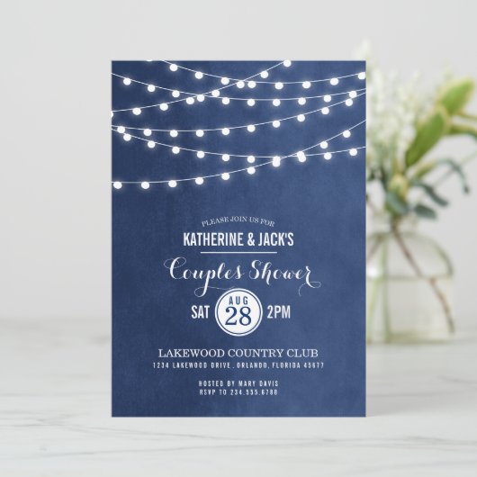 Navy Blue String Lights Paare Dusche Einladung (Stehend Vorderseite)